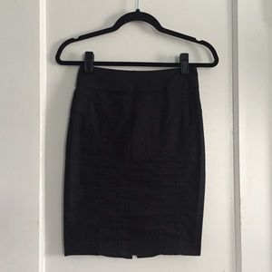 H&M black pencil skirt